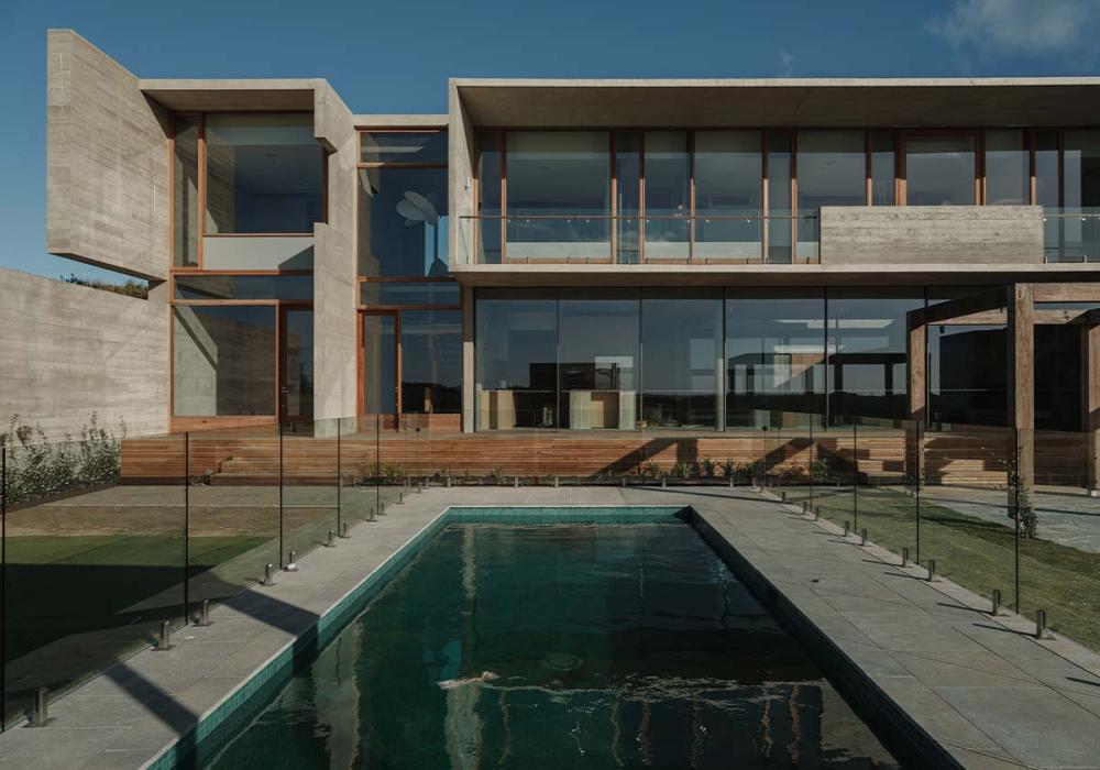 In-situ concrete home in Barwon Heads by True Grade Contracting